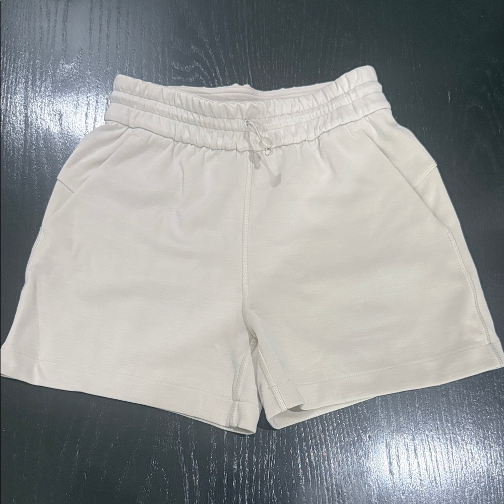 Lululemon Softstreme High-Rise Shorts (Like New)
